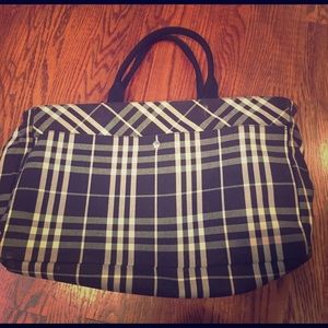 Burberry beach tote
